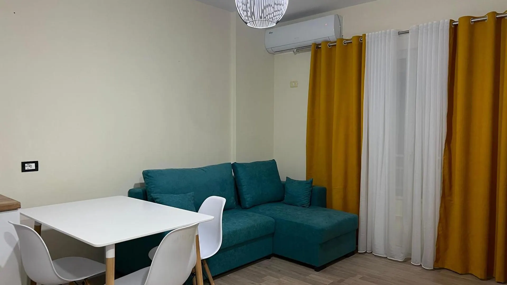 Andra Apartament Durres Apartment
