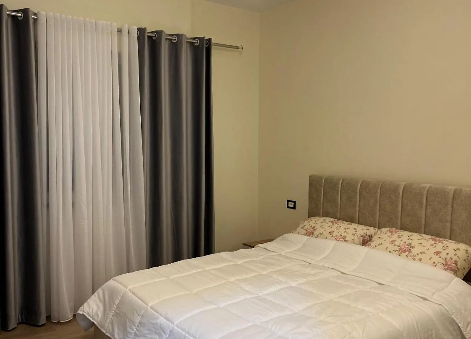 Andra Apartament Durres 0*,  Albania