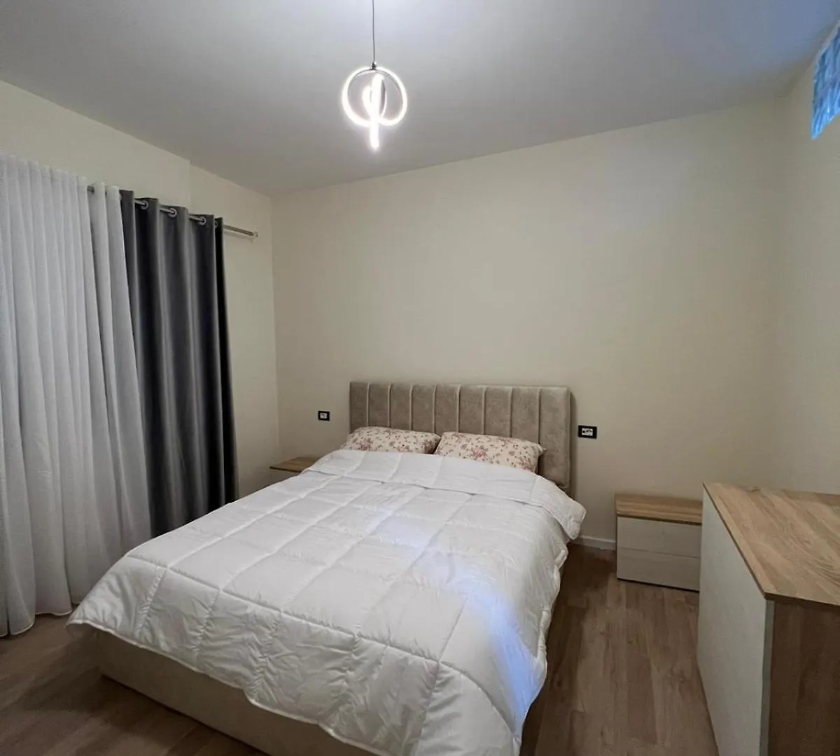 Andra Apartament Durres Albania