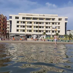 3* Otel Joel