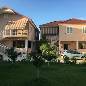  Konukevi Vila Islami
